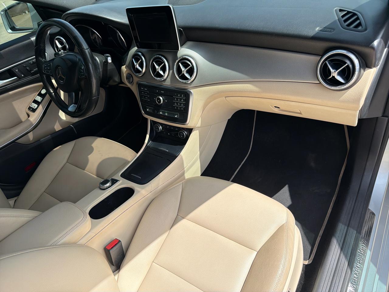 Mercedes-Benz CLA-Class 4dr Sdn CLA 250 4MATIC 2015