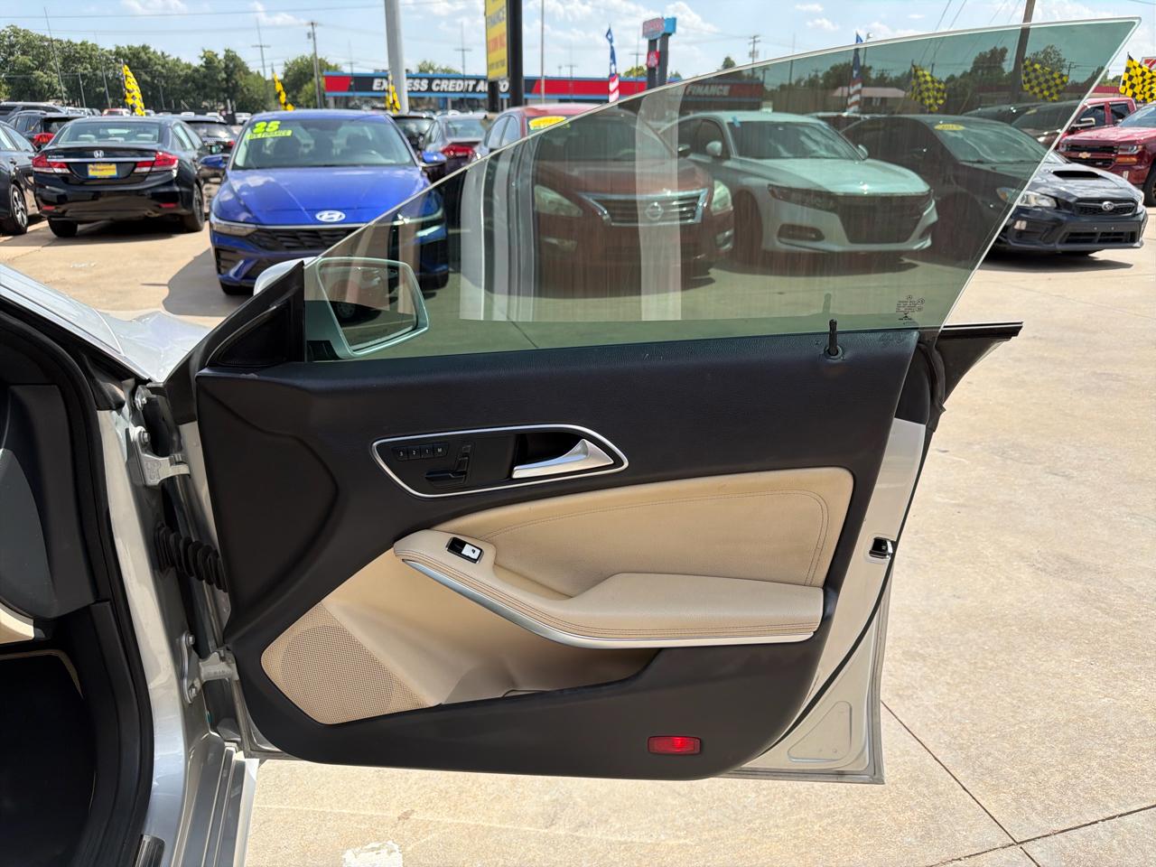 Mercedes-Benz CLA-Class 4dr Sdn CLA 250 4MATIC 2015
