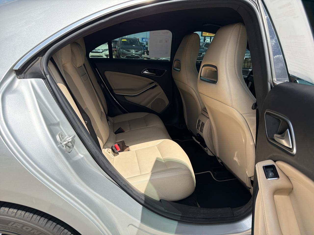Mercedes-Benz CLA-Class 4dr Sdn CLA 250 4MATIC 2015