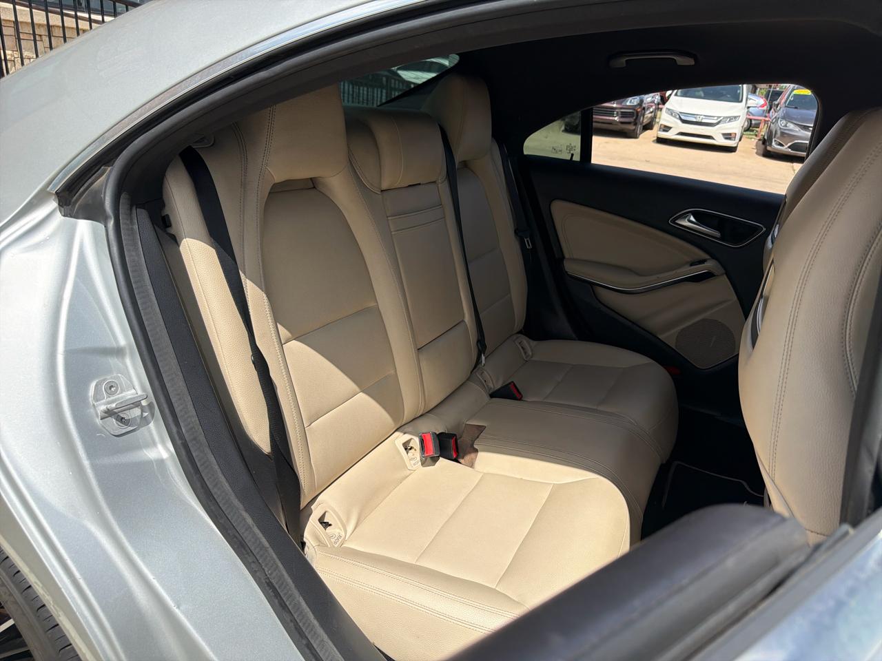 Mercedes-Benz CLA-Class 4dr Sdn CLA 250 4MATIC 2015