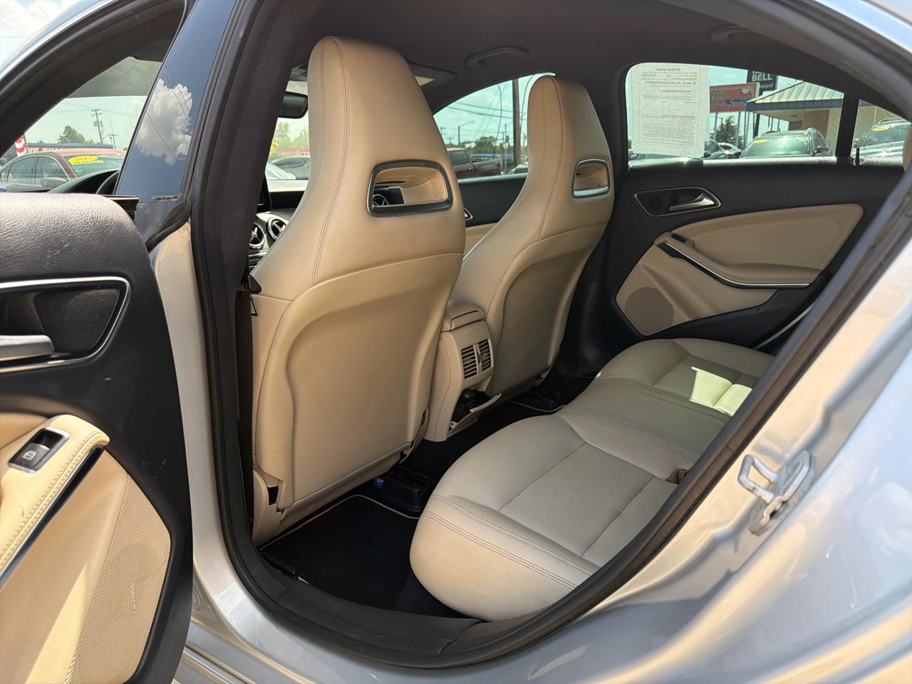 Mercedes-Benz CLA-Class 4dr Sdn CLA 250 4MATIC 2015