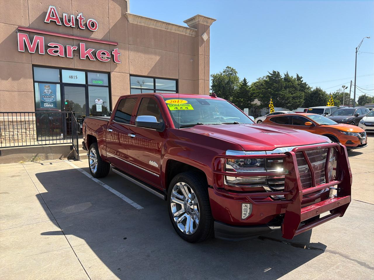 Chevrolet Silverado 1500 4WD Crew Cab 143.5" LT w/2LT 2017