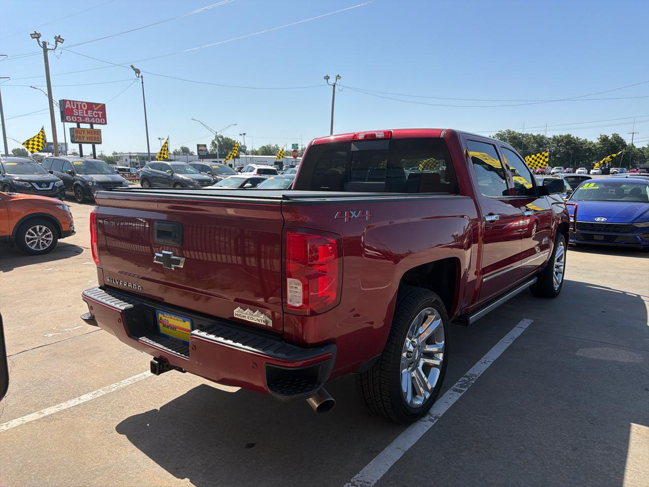 Chevrolet Silverado 1500 4WD Crew Cab 143.5" LT w/2LT 2017
