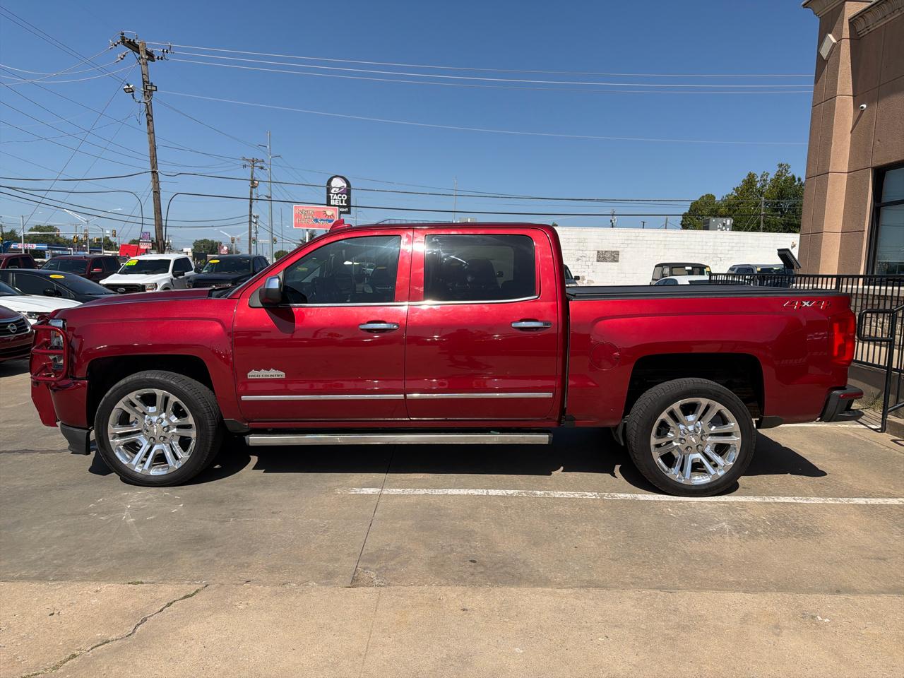 Chevrolet Silverado 1500 4WD Crew Cab 143.5" LT w/2LT 2017