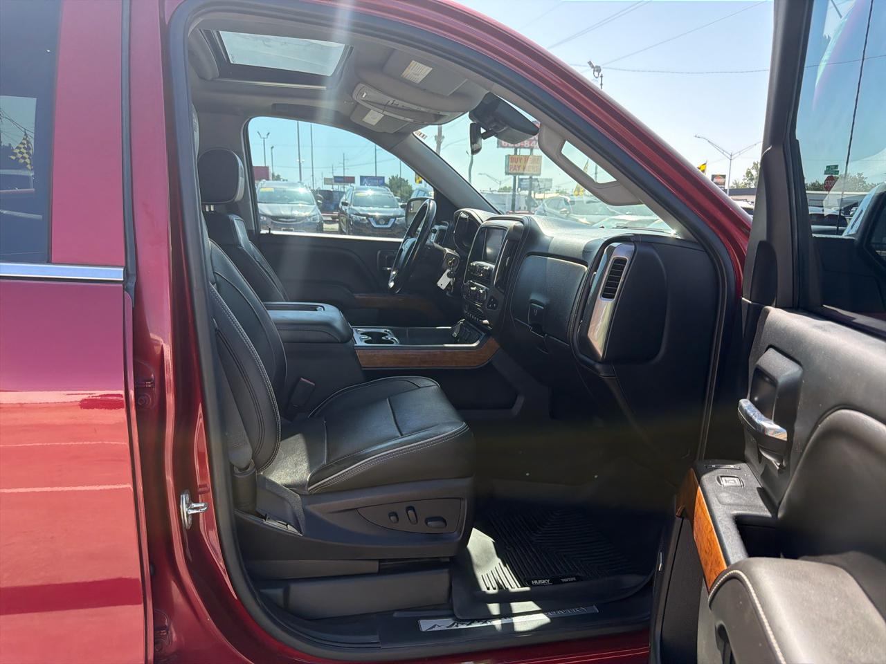 Chevrolet Silverado 1500 4WD Crew Cab 143.5" LT w/2LT 2017