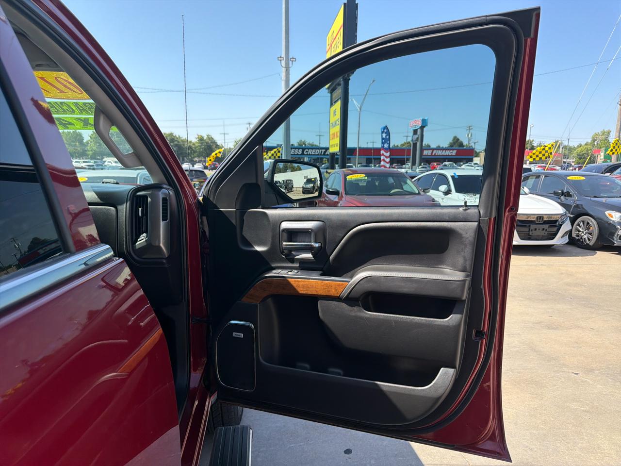 Chevrolet Silverado 1500 4WD Crew Cab 143.5" LT w/2LT 2017