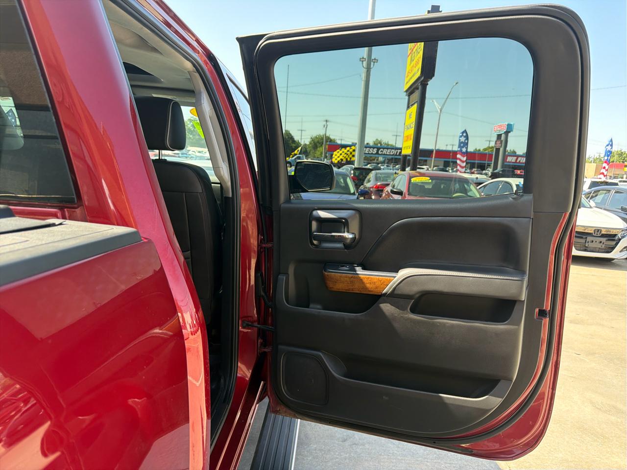 Chevrolet Silverado 1500 4WD Crew Cab 143.5" LT w/2LT 2017
