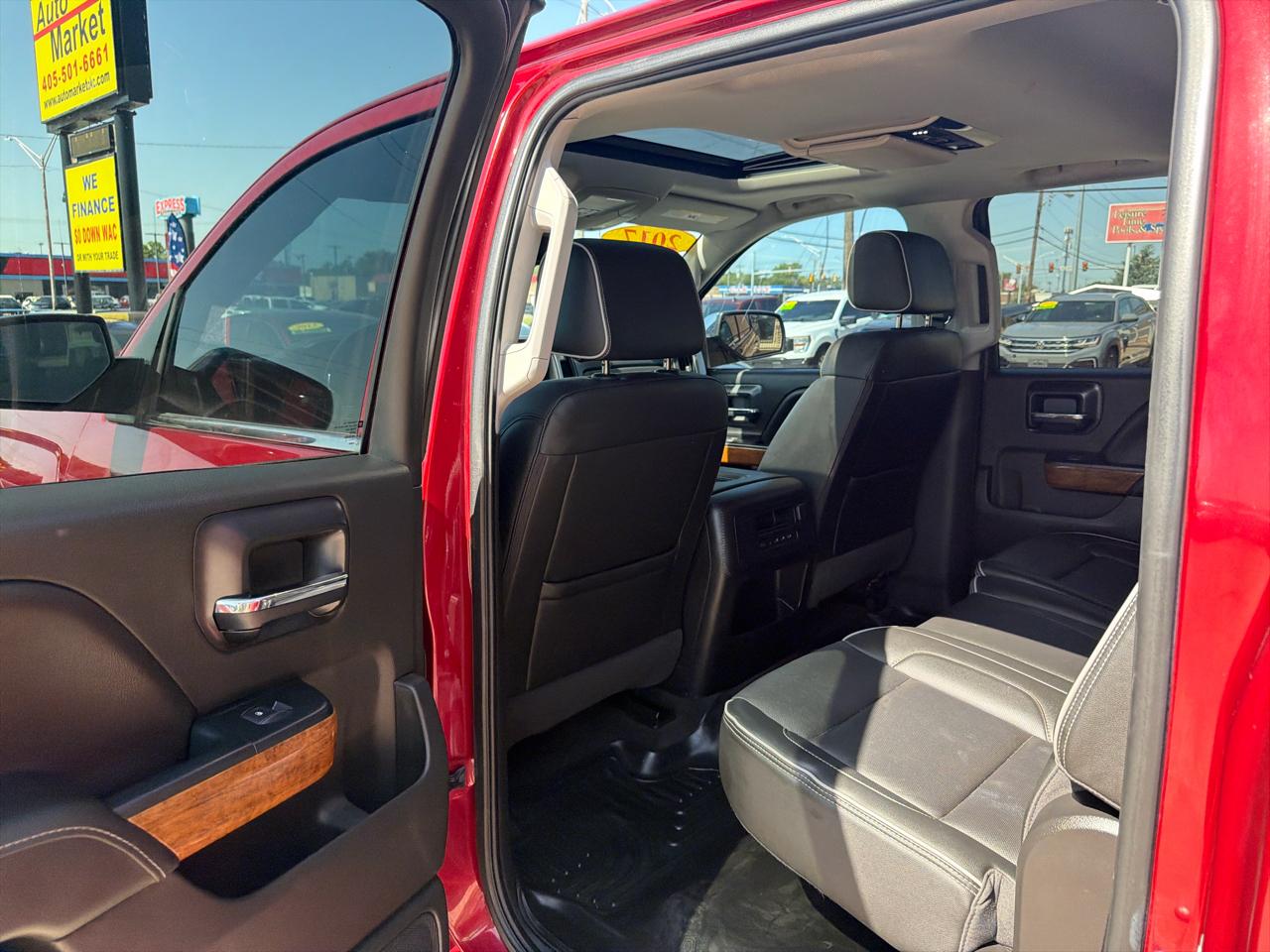 Chevrolet Silverado 1500 4WD Crew Cab 143.5" LT w/2LT 2017