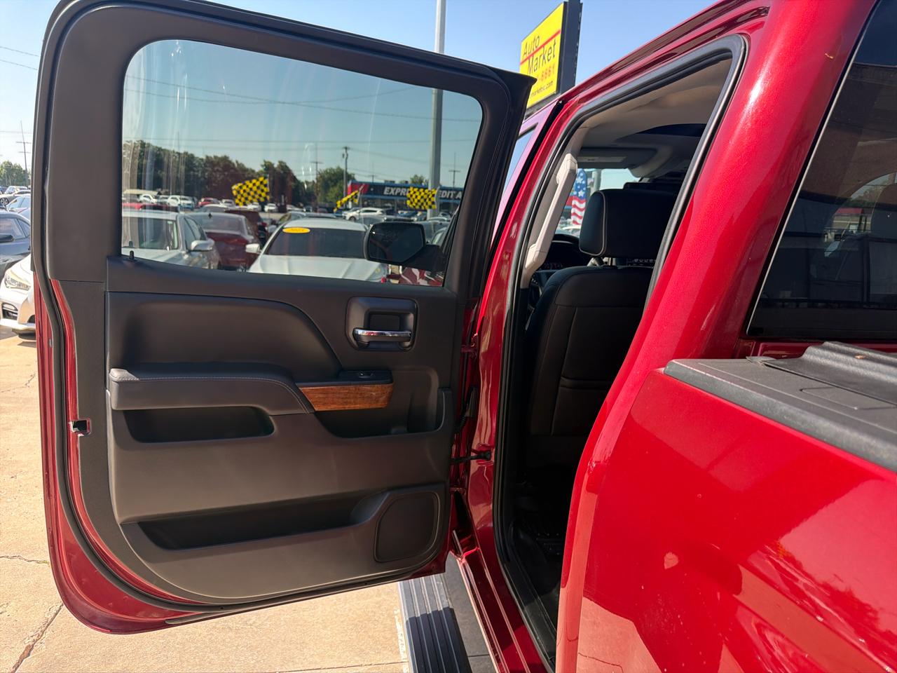 Chevrolet Silverado 1500 4WD Crew Cab 143.5" LT w/2LT 2017
