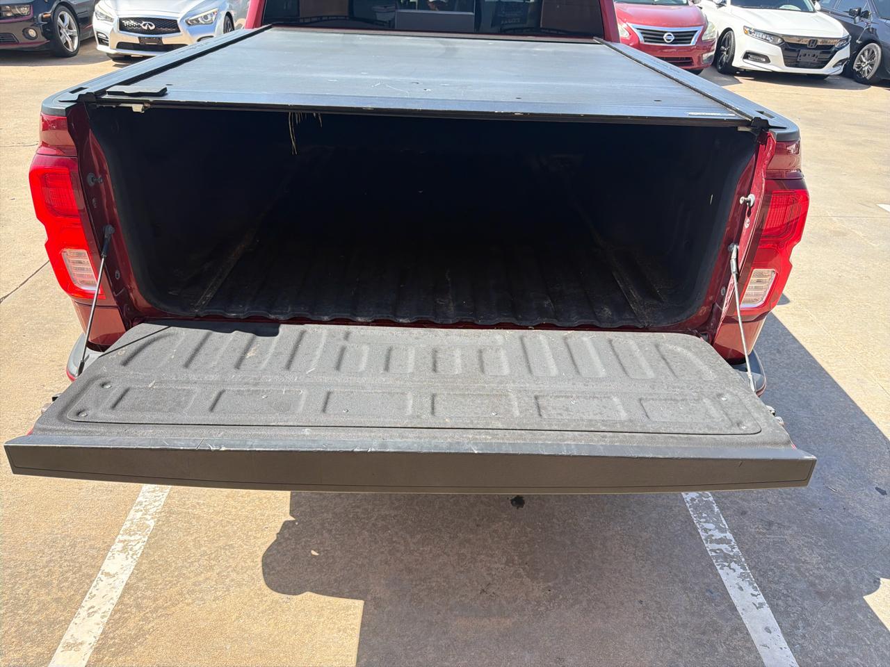 Chevrolet Silverado 1500 4WD Crew Cab 143.5" LT w/2LT 2017