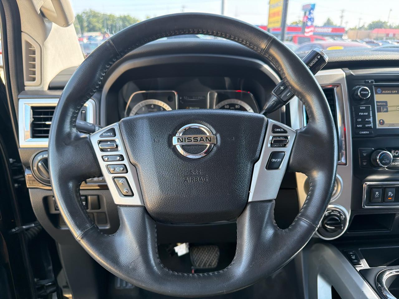 Nissan Titan 4x4 Crew Cab SV 2017