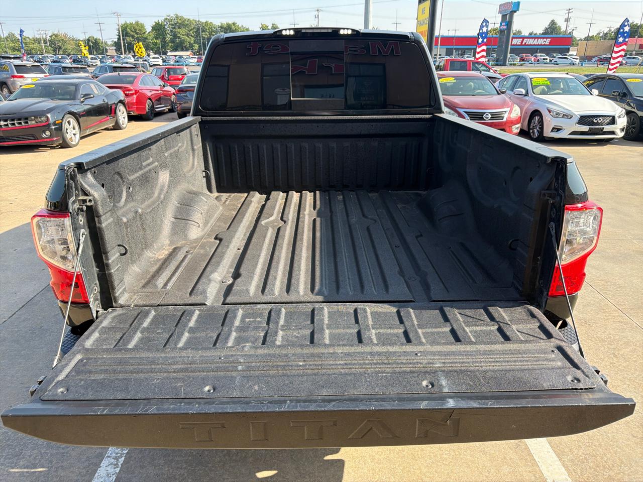 Nissan Titan 4x4 Crew Cab SV 2017