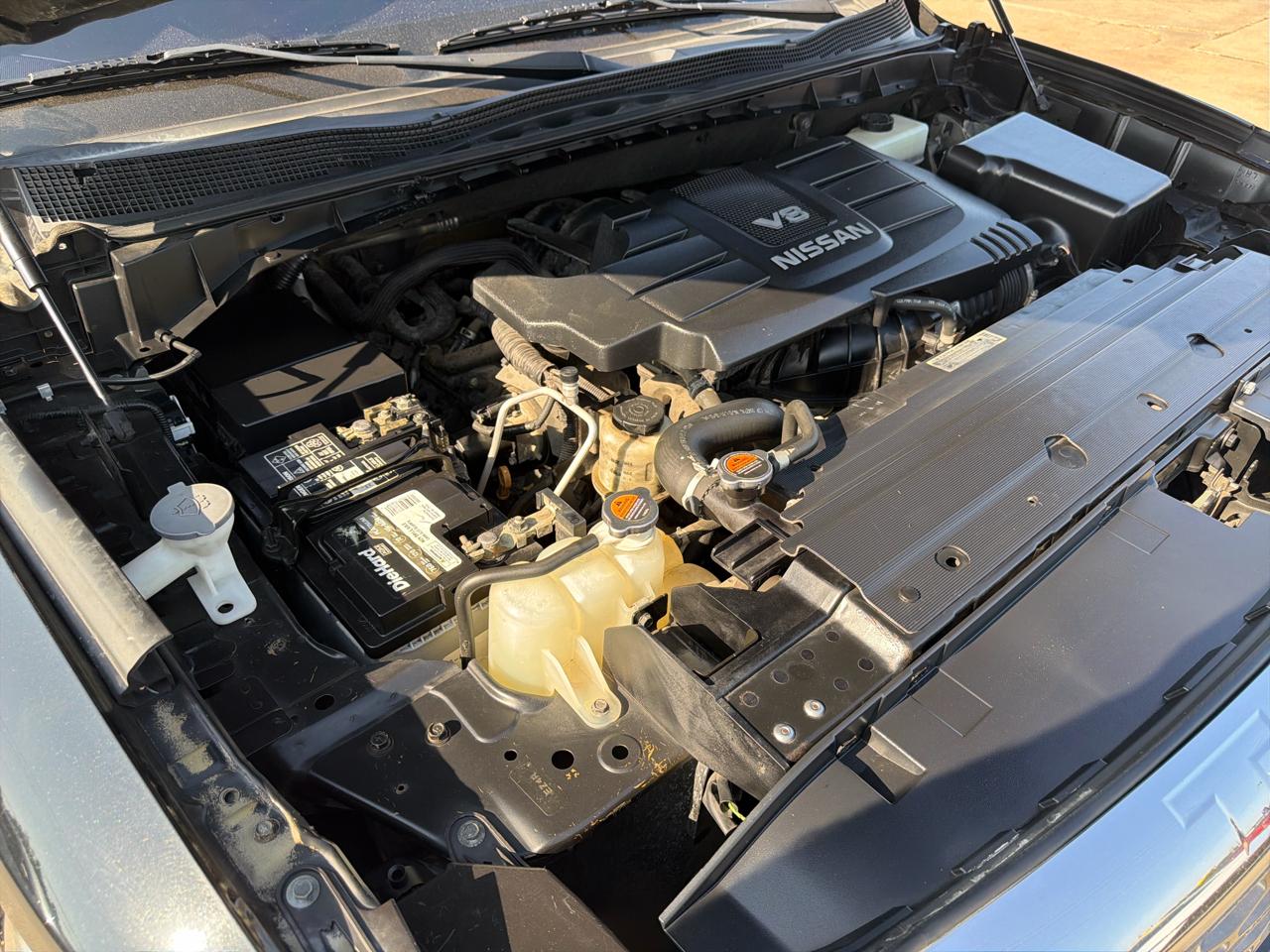 Nissan Titan 4x4 Crew Cab SV 2017