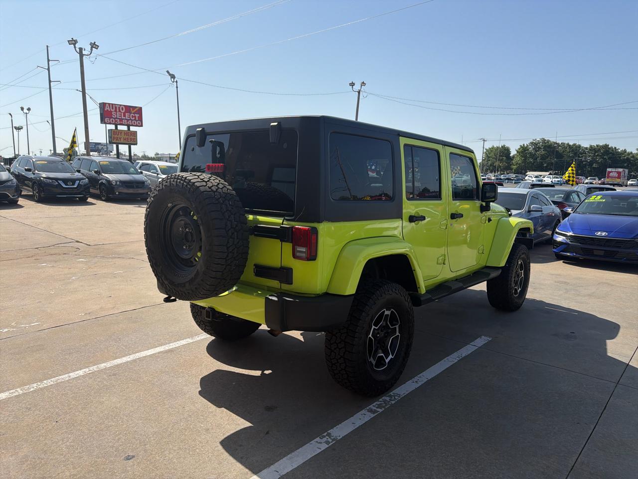 Jeep Wrangler Unlimited 4WD 4dr Sahara 2016