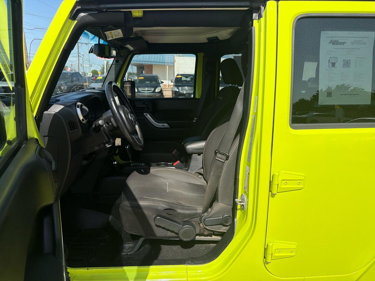 Jeep Wrangler Unlimited 4WD 4dr Sahara 2016