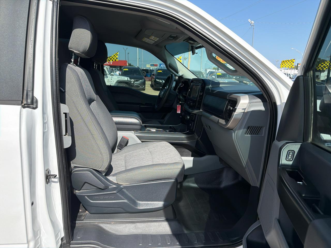 Ford F-150 4WD SuperCab 145" XL 2021