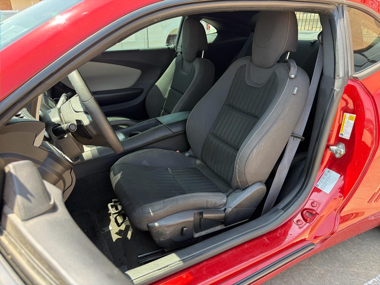 Chevrolet Camaro 2dr Cpe LS w/2LS 2015