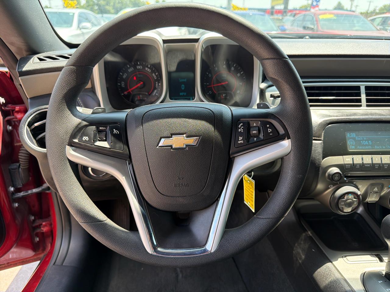 Chevrolet Camaro 2dr Cpe LS w/2LS 2015