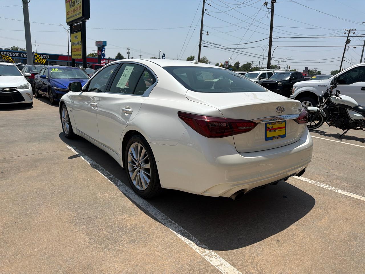 Infiniti Q50 3.0t LUXE RWD 2020