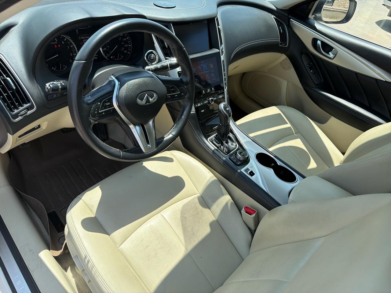Infiniti Q50 3.0t LUXE RWD 2020