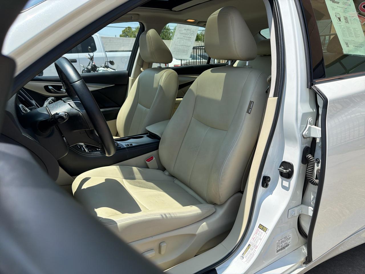 Infiniti Q50 3.0t LUXE RWD 2020