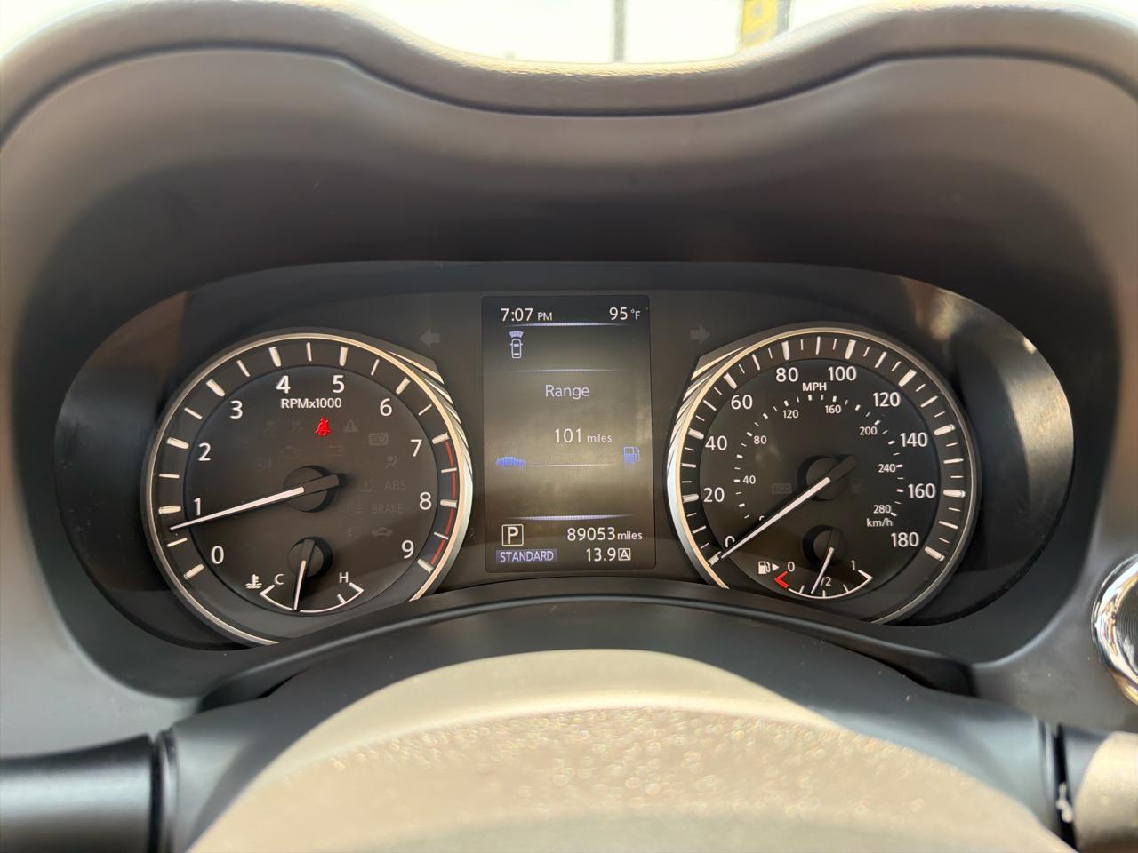 Infiniti Q50 3.0t LUXE RWD 2020