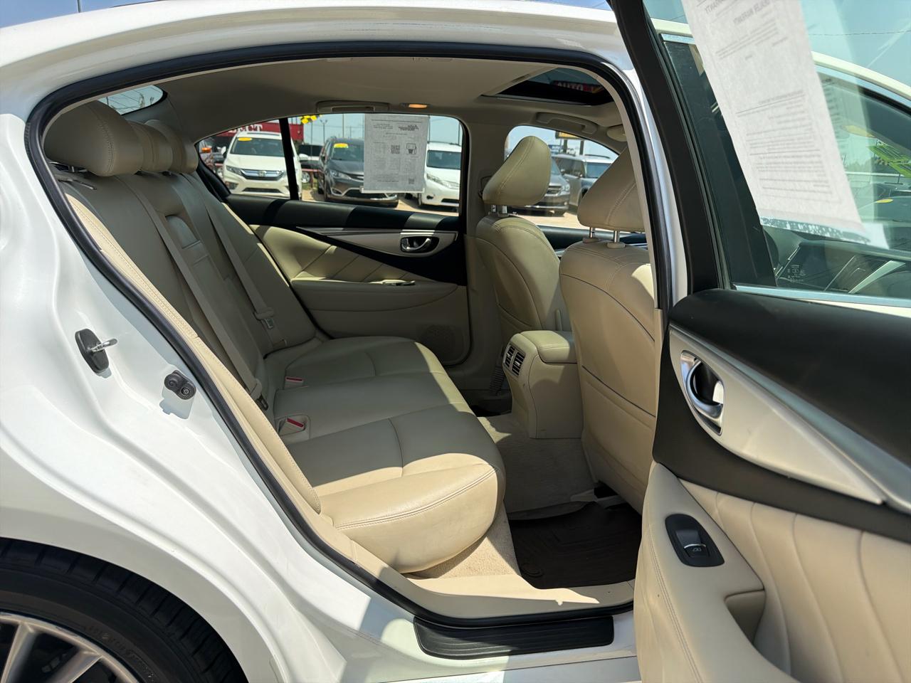 Infiniti Q50 3.0t LUXE RWD 2020