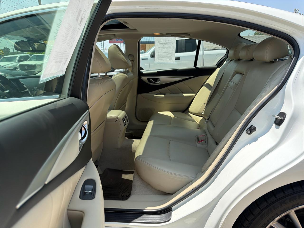 Infiniti Q50 3.0t LUXE RWD 2020