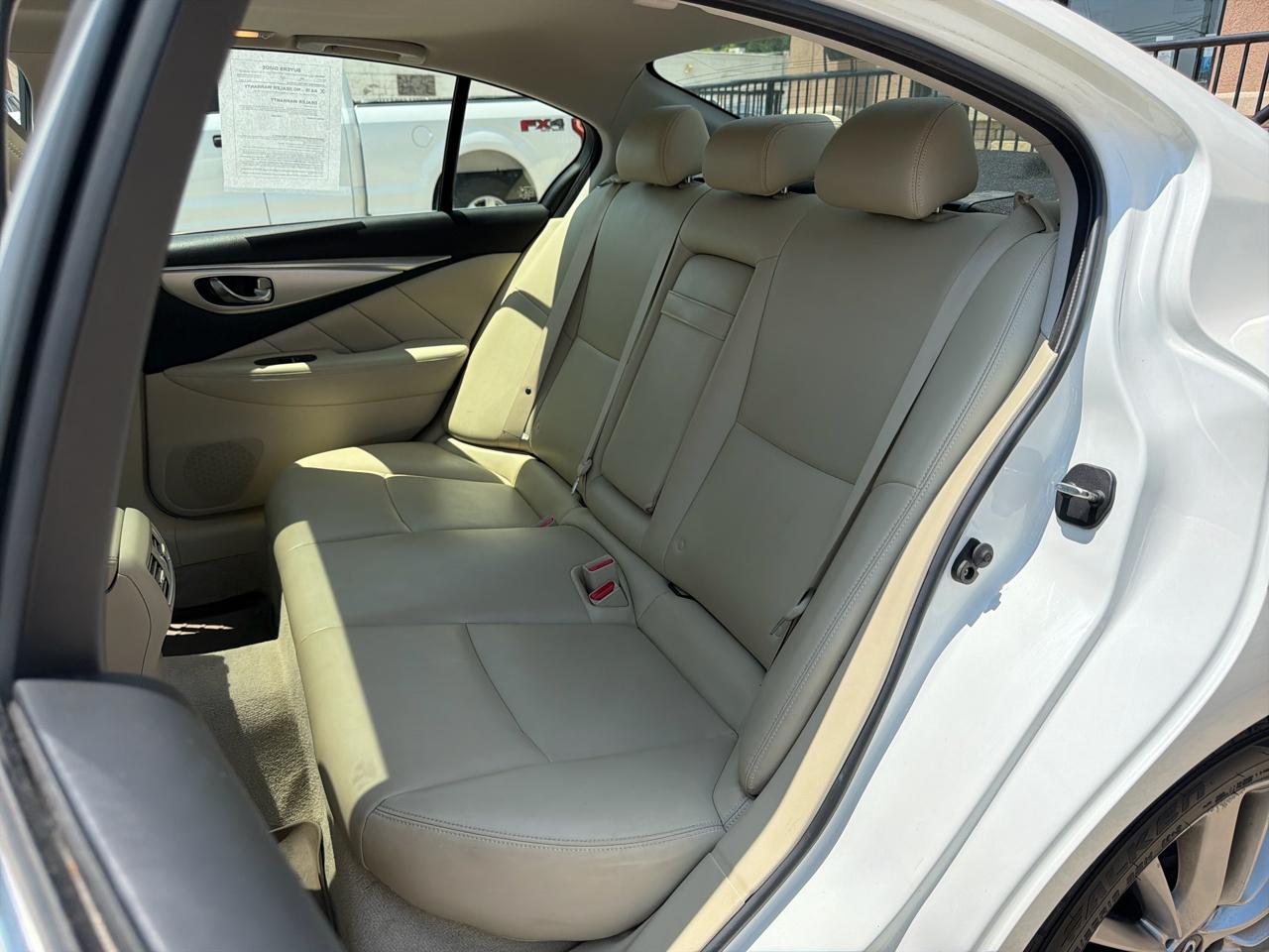 Infiniti Q50 3.0t LUXE RWD 2020