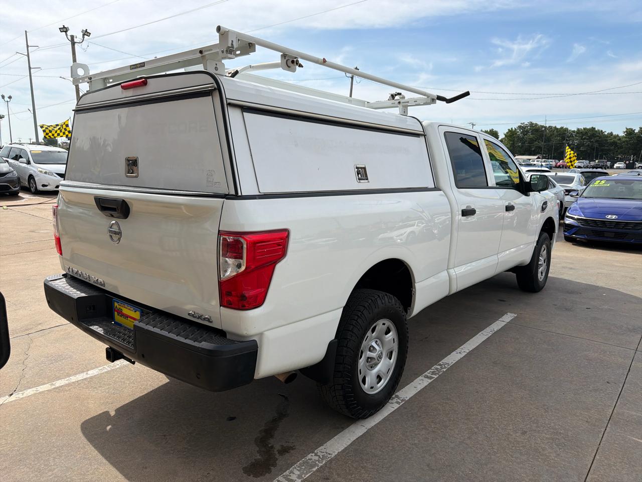 Nissan Titan XD 4x4 Crew Cab S 2021