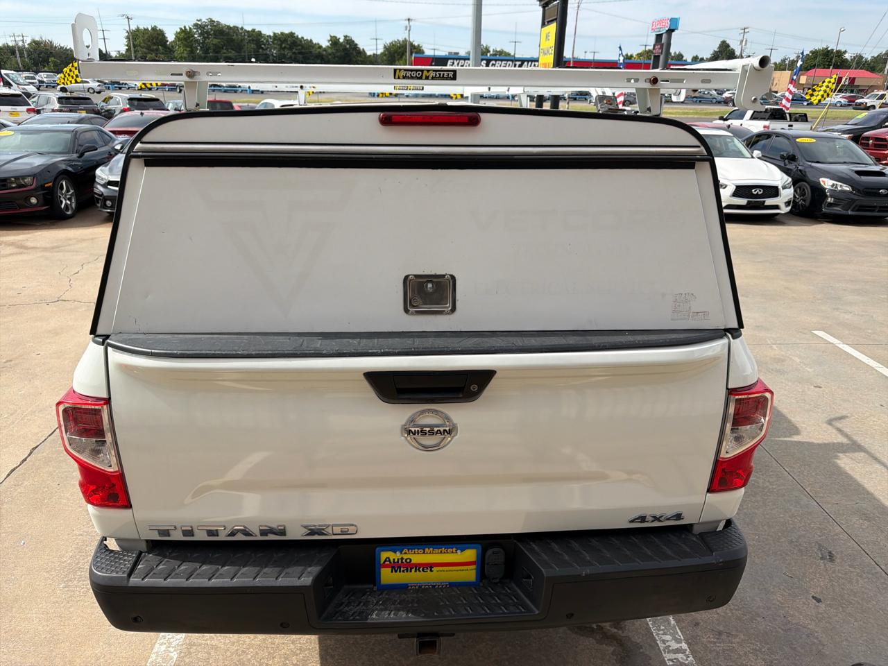 Nissan Titan XD 4x4 Crew Cab S 2021
