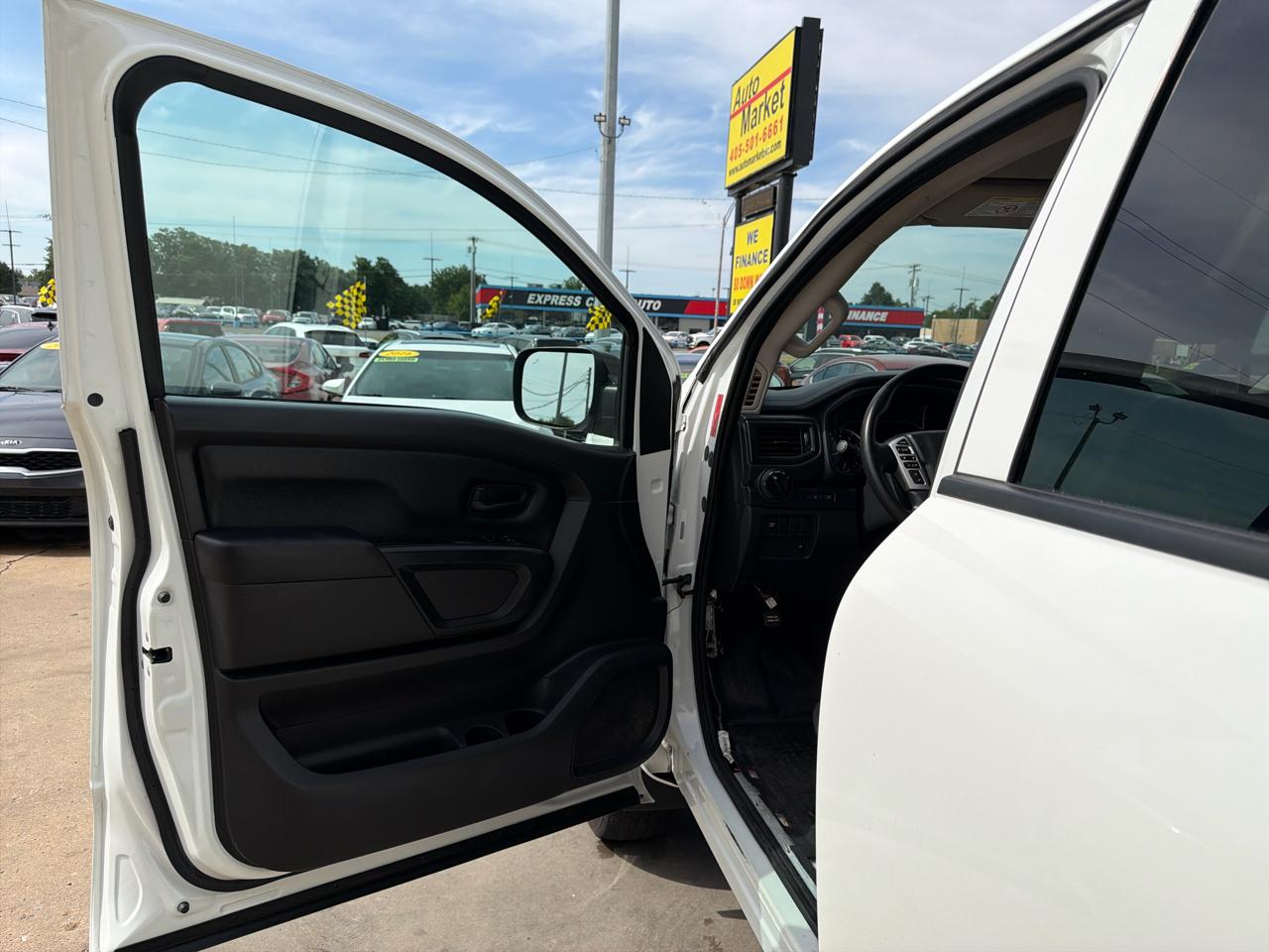 Nissan Titan XD 4x4 Crew Cab S 2021
