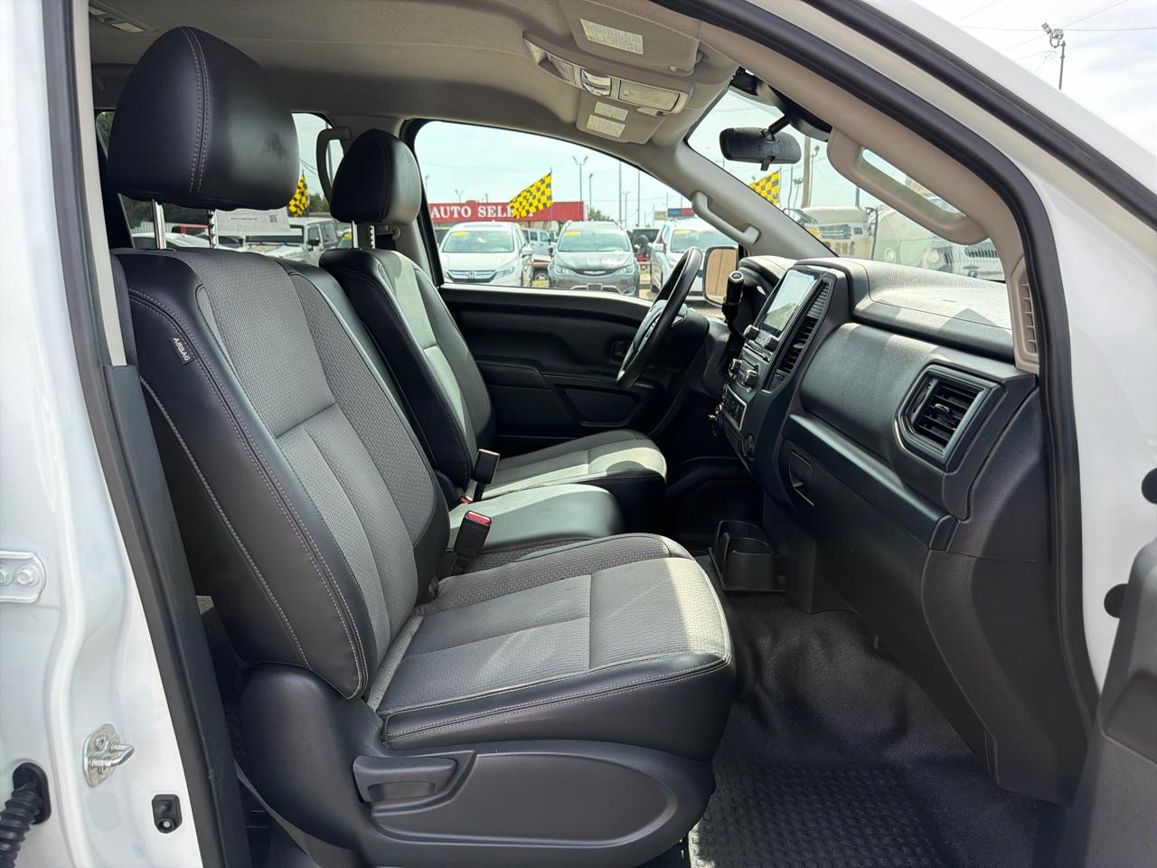 Nissan Titan XD 4x4 Crew Cab S 2021