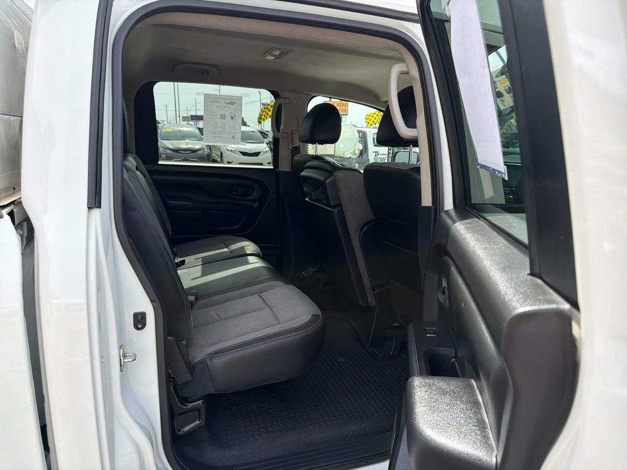 Nissan Titan XD 4x4 Crew Cab S 2021