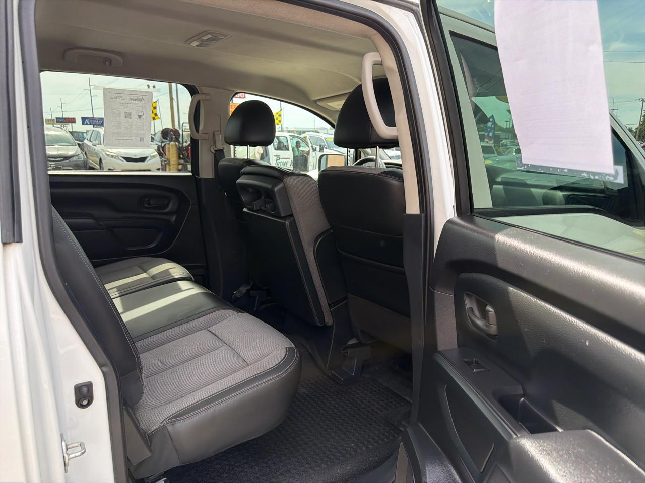 Nissan Titan XD 4x4 Crew Cab S 2021