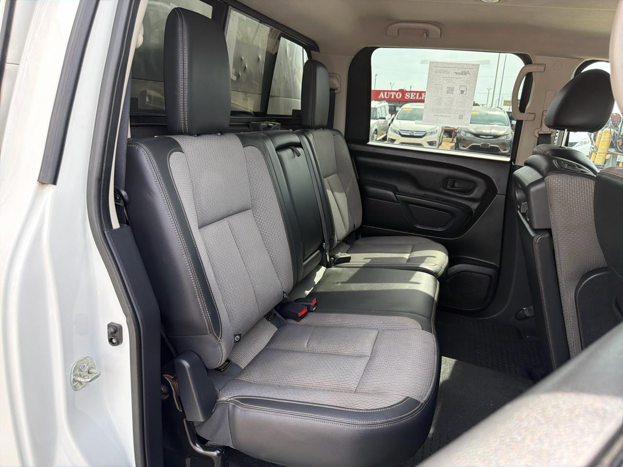 Nissan Titan XD 4x4 Crew Cab S 2021