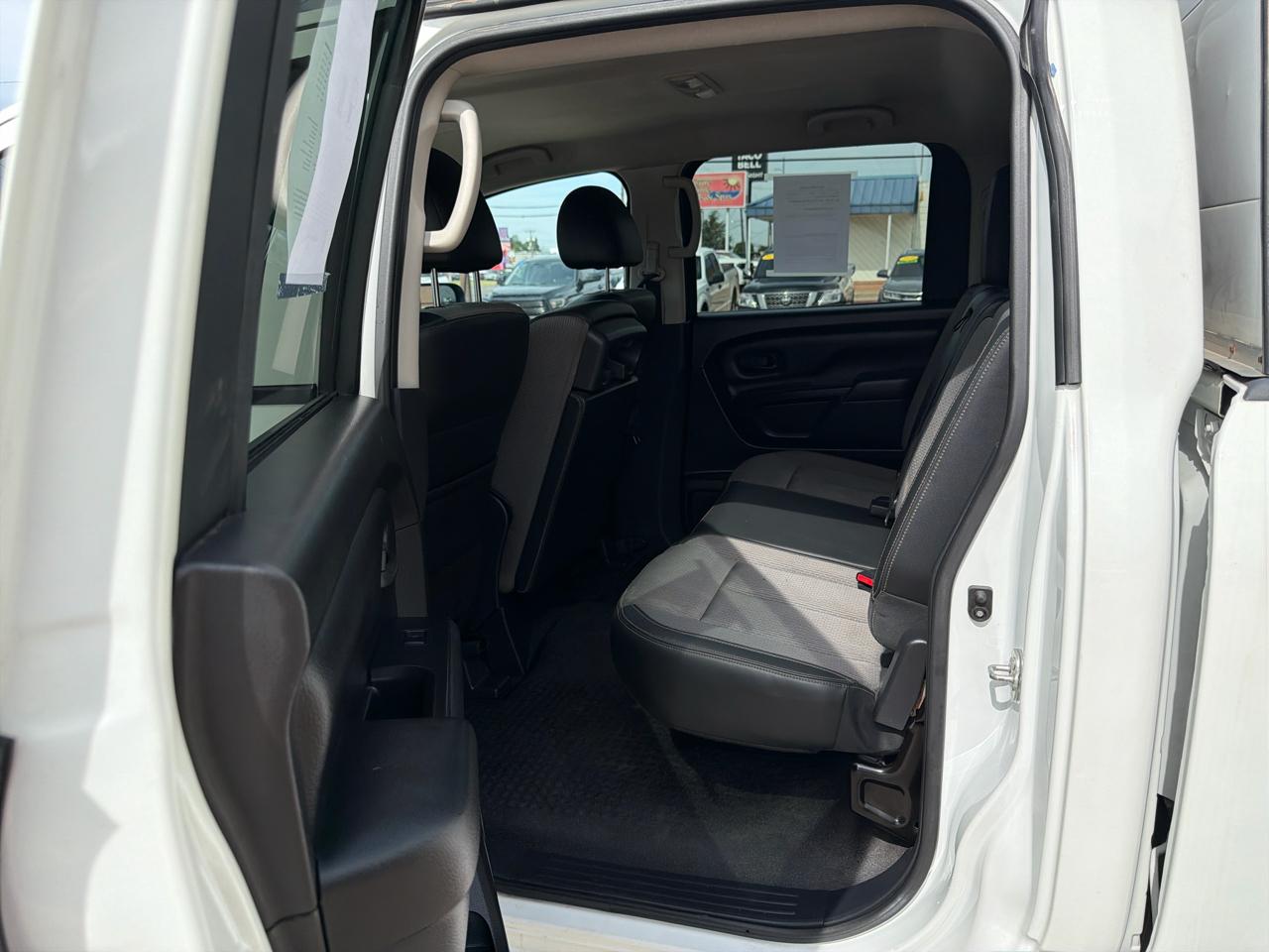 Nissan Titan XD 4x4 Crew Cab S 2021