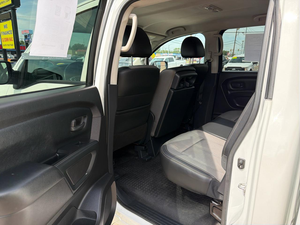 Nissan Titan XD 4x4 Crew Cab S 2021