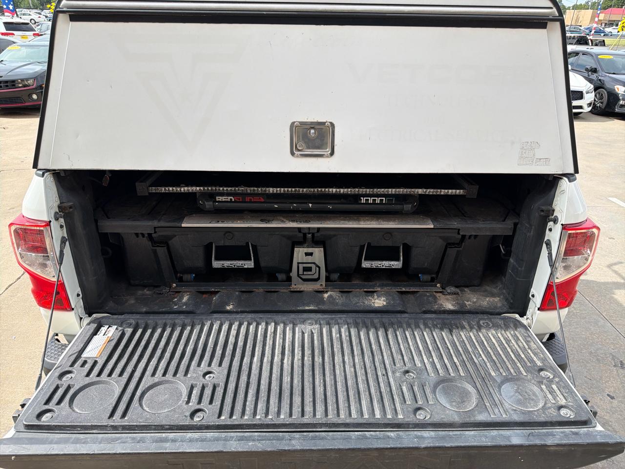 Nissan Titan XD 4x4 Crew Cab S 2021