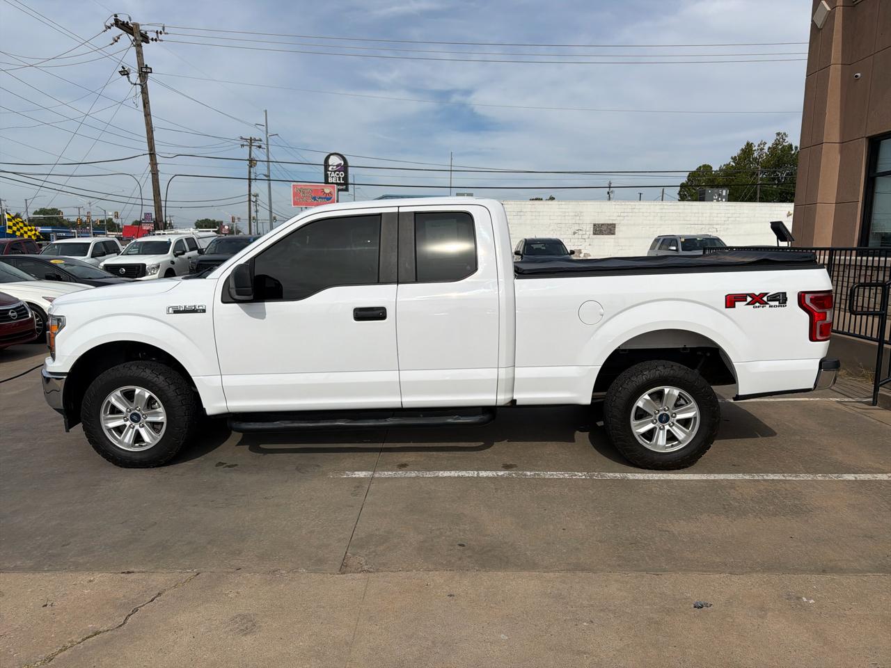Ford F-150 Lariat 4WD SuperCab 8' Box 2018