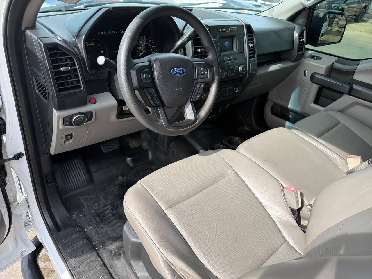 Ford F-150 Lariat 4WD SuperCab 8' Box 2018