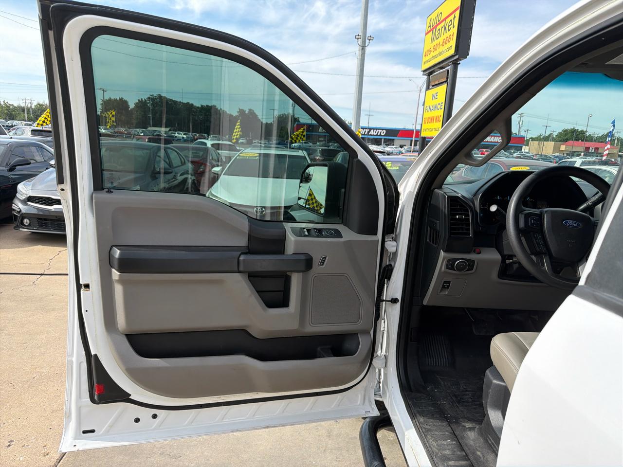 Ford F-150 Lariat 4WD SuperCab 8' Box 2018