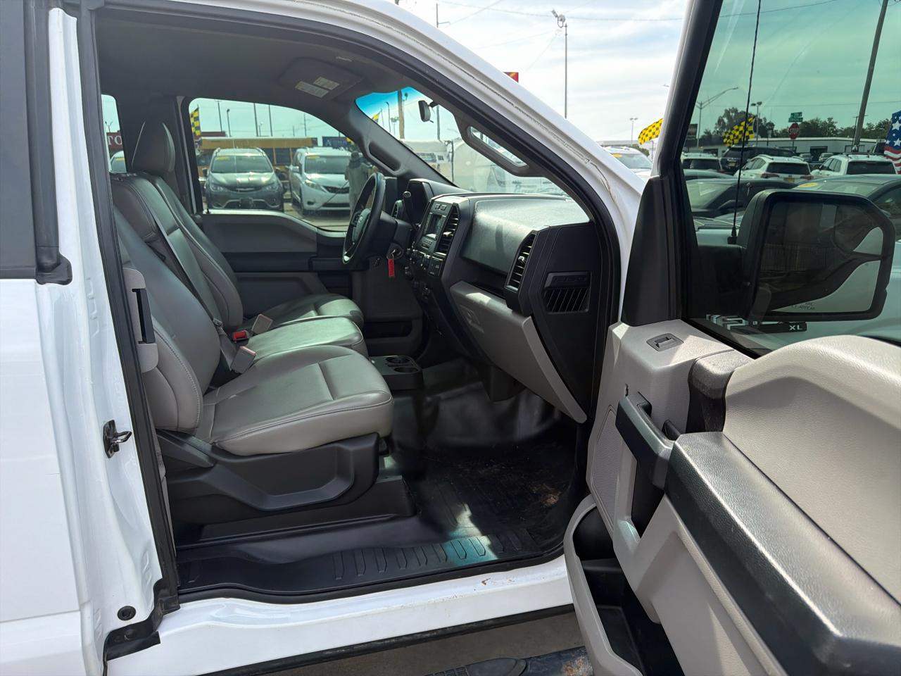 Ford F-150 Lariat 4WD SuperCab 8' Box 2018