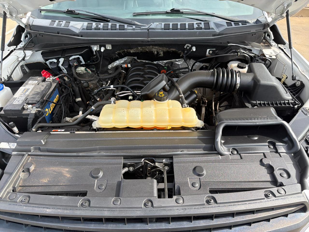 Ford F-150 Lariat 4WD SuperCab 8' Box 2018