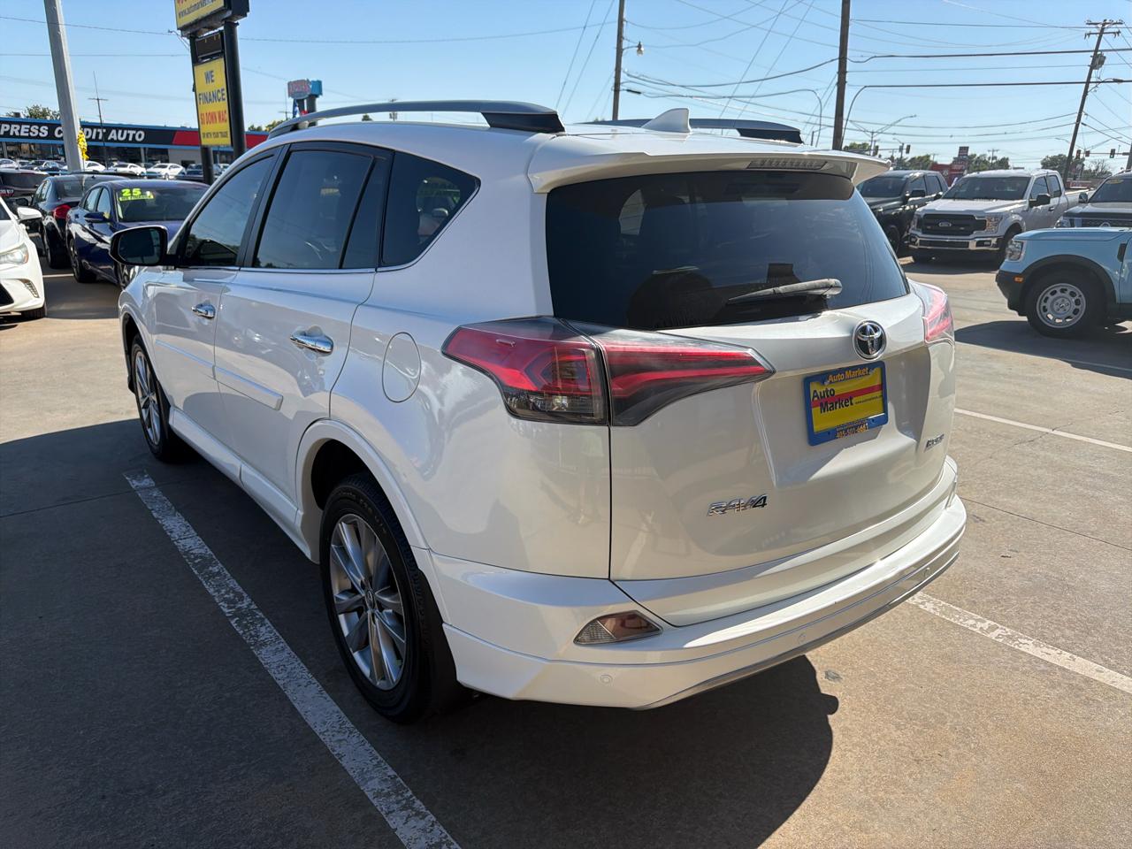 Toyota RAV4 Limited FWD (Natl) 2017