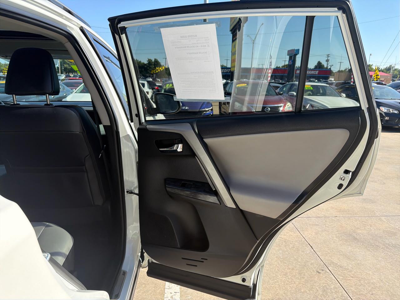 Toyota RAV4 Limited FWD (Natl) 2017