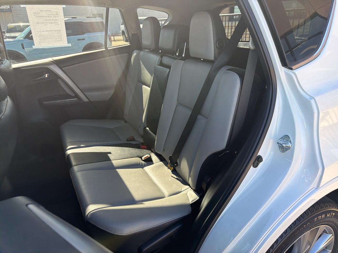 Toyota RAV4 Limited FWD (Natl) 2017