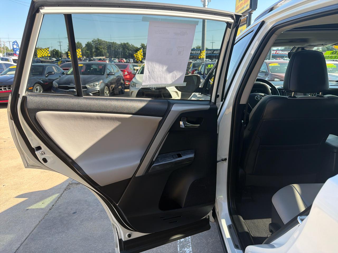 Toyota RAV4 Limited FWD (Natl) 2017