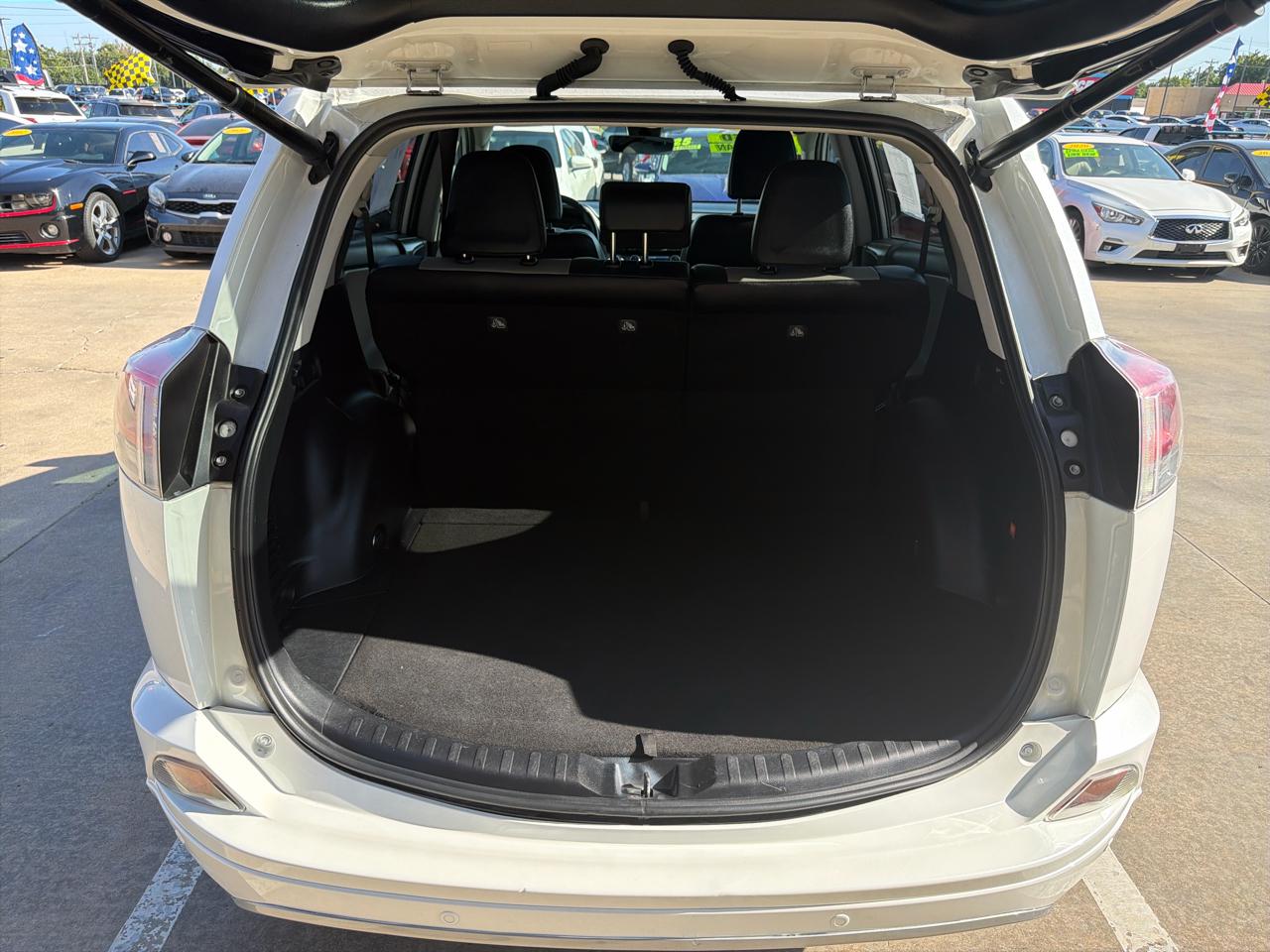 Toyota RAV4 Limited FWD (Natl) 2017