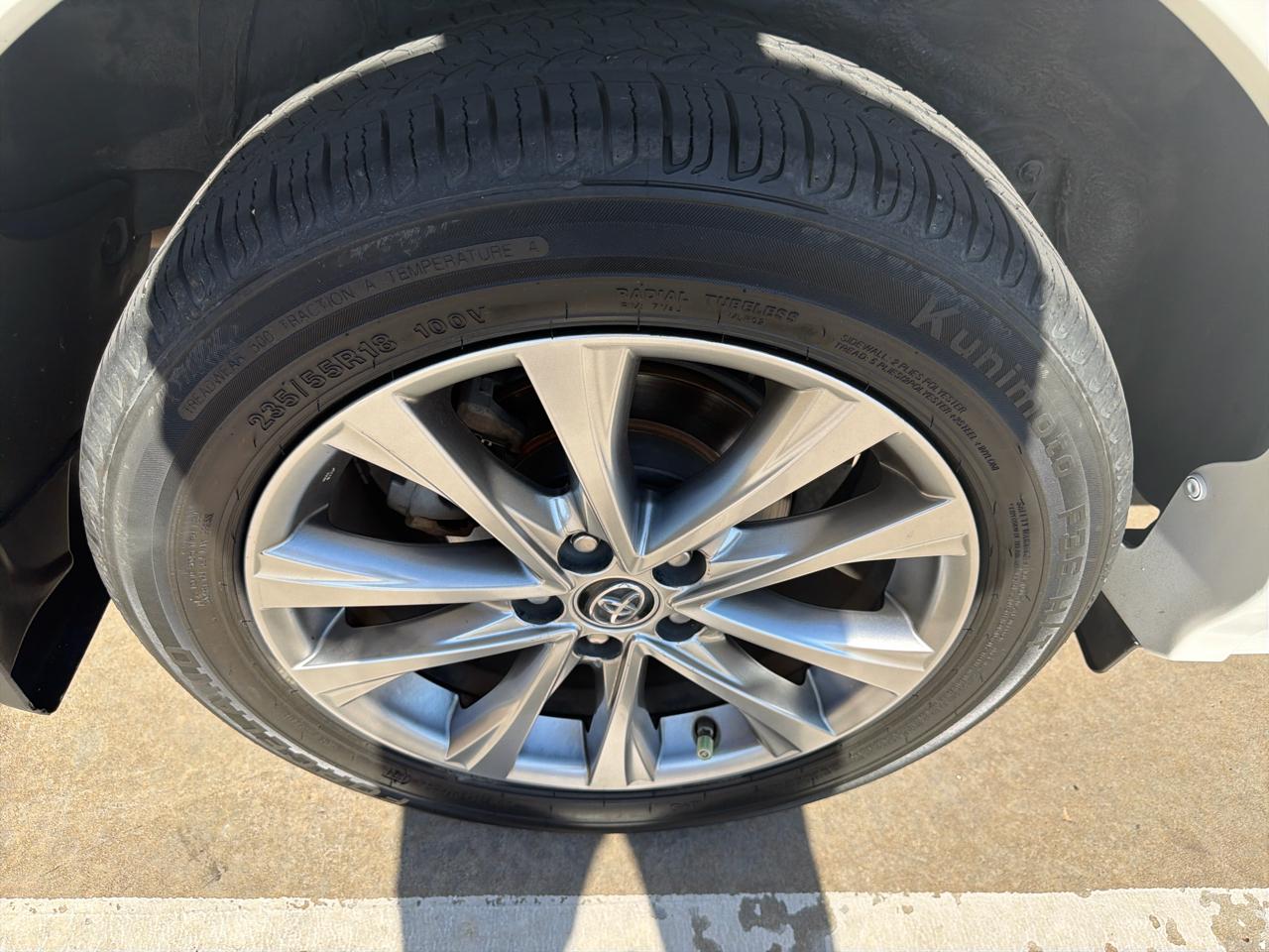 Toyota RAV4 Limited FWD (Natl) 2017